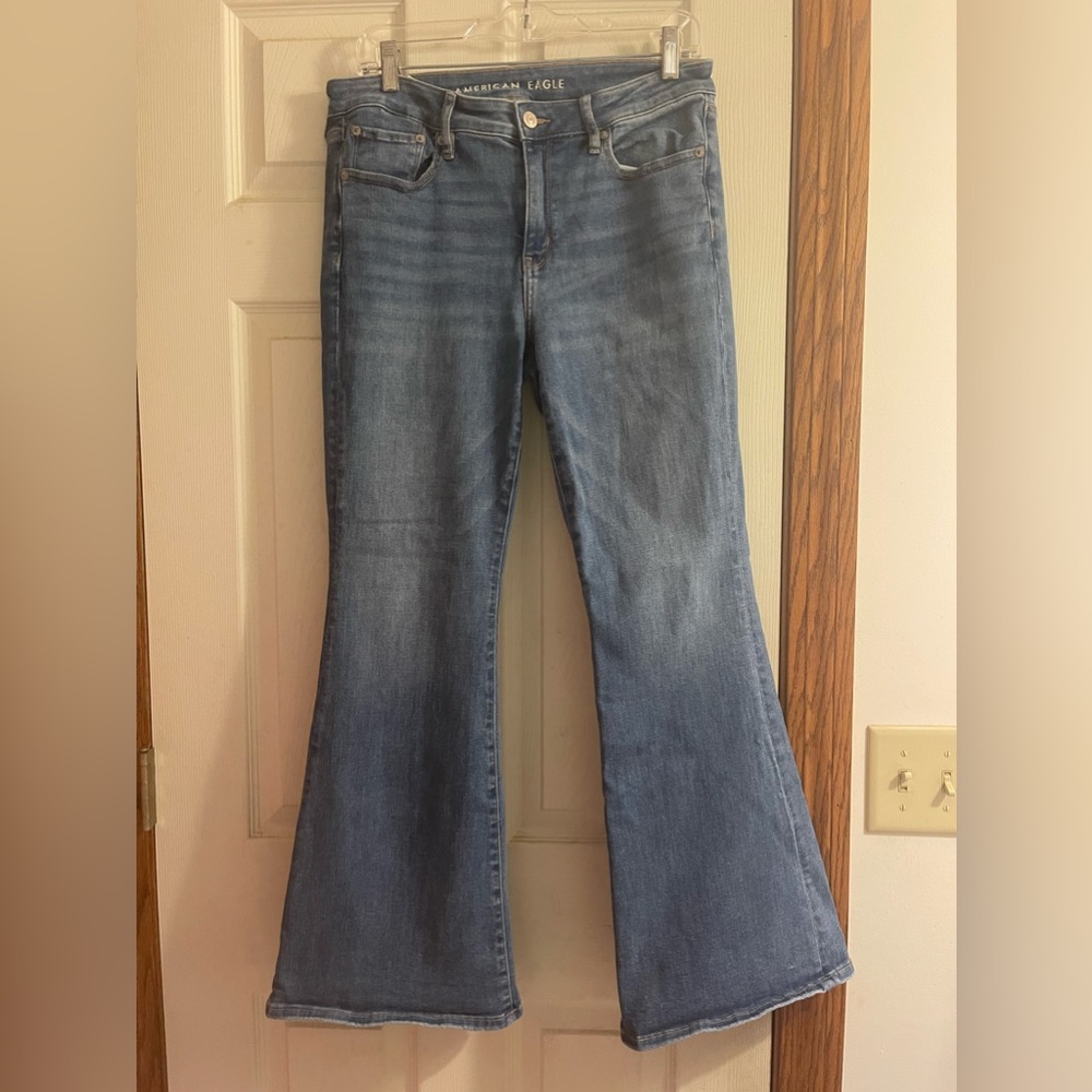 American Eagle Lightwash Trouser Flare Jeans